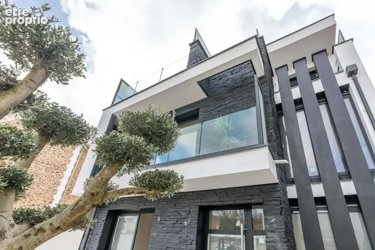 Maison à SAINT-MAUR-DES-FOSSES