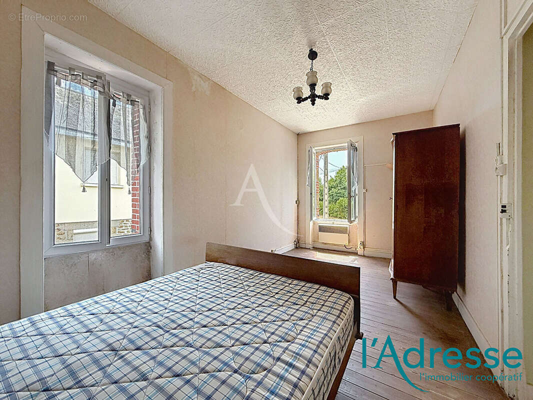 Maison Ernee 4 pièce(s) 95 m², terrain 868 m² - photo 7