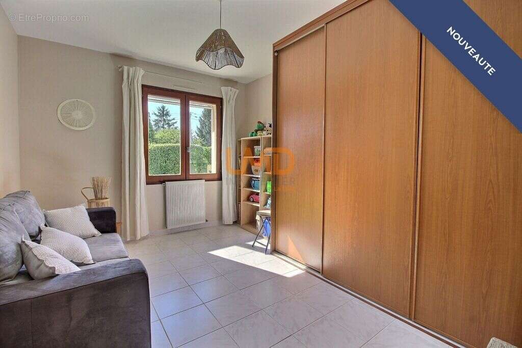 Maison à BURIE