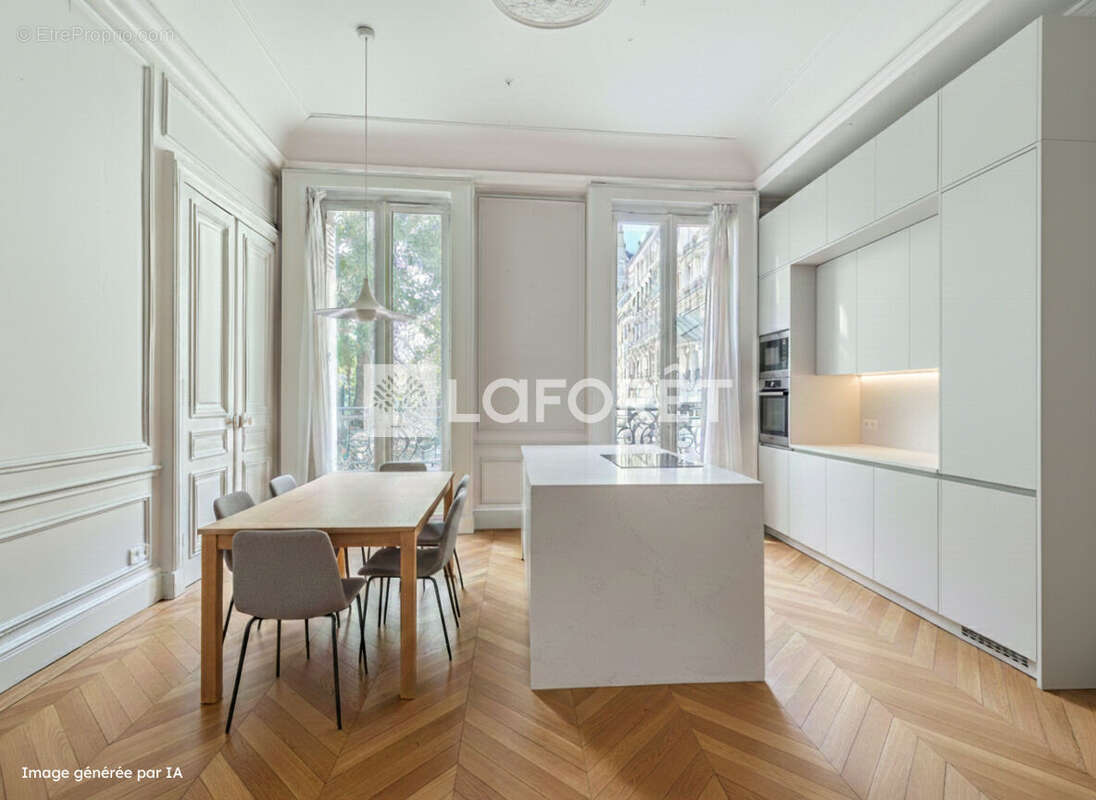 Appartement à PARIS-8E