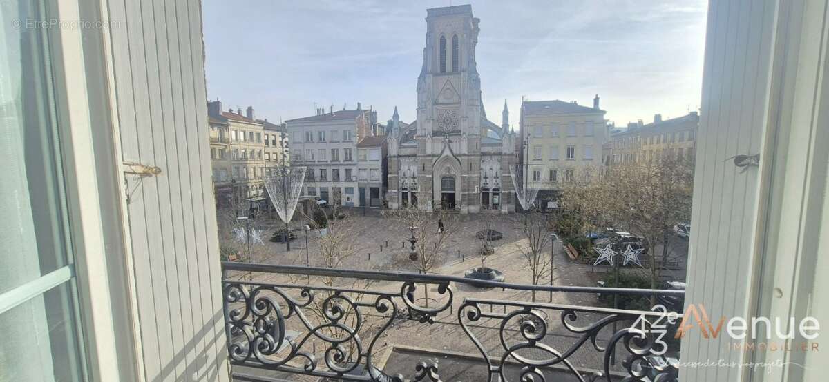 Appartement à SAINT-ETIENNE
