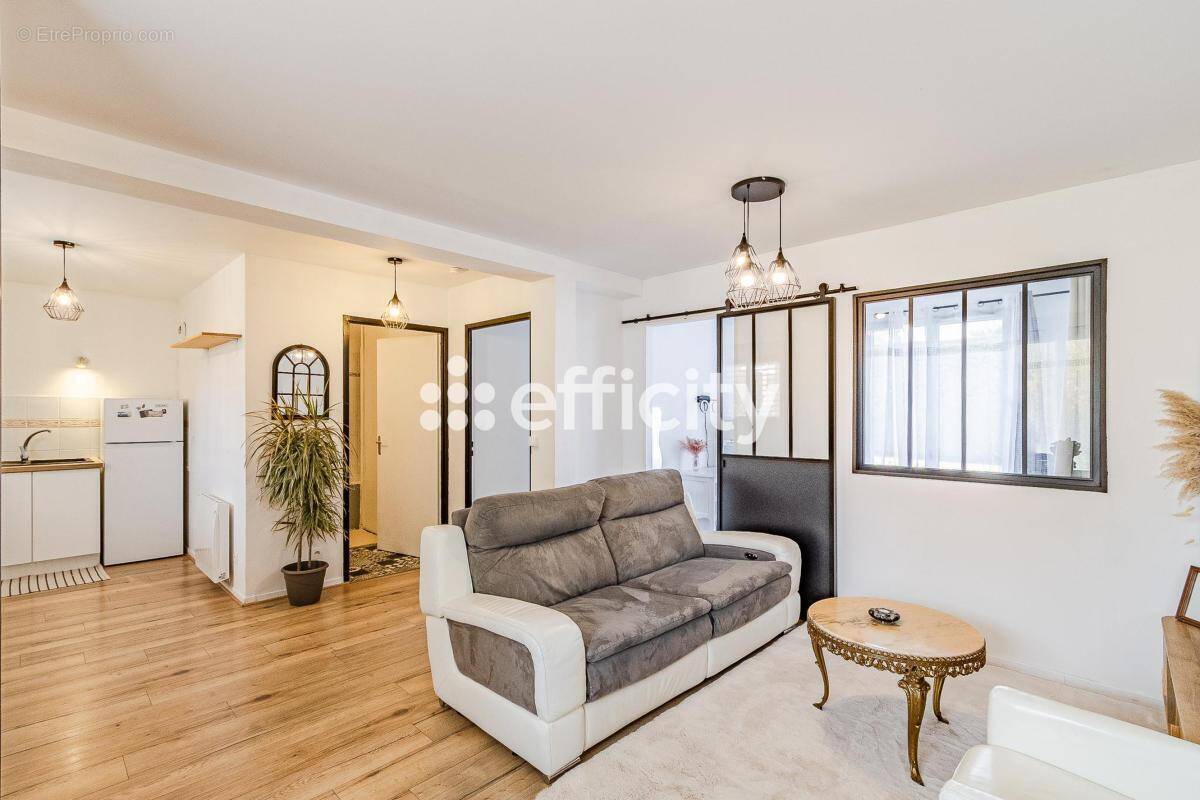 Appartement à DOMMARTIN