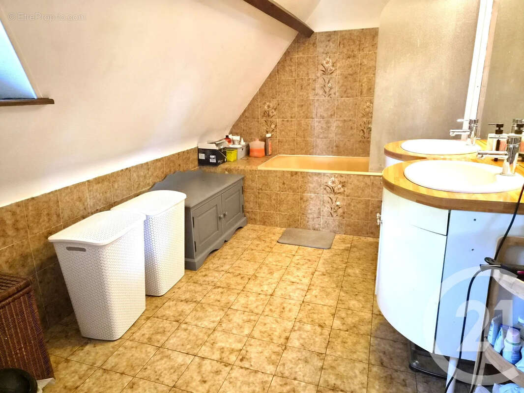 Maison 130 m² à Bernay  - photo 9