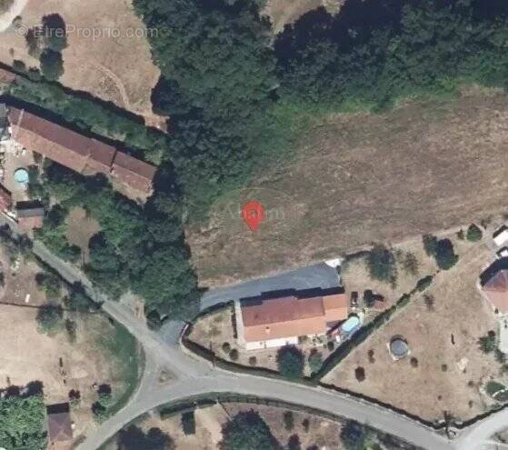 Terrain à MAUBOURGUET