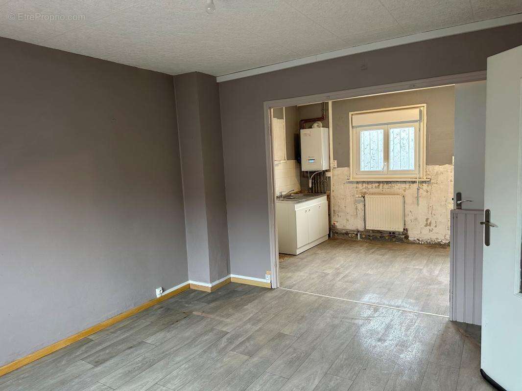 OIGNIES- Maison T3 bis de 70 m² - photo 3