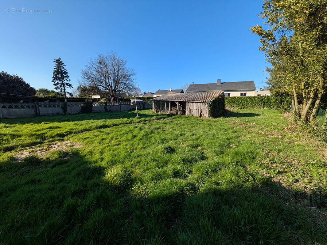 Terrain à SAINT-AUBIN-D'AUBIGNE