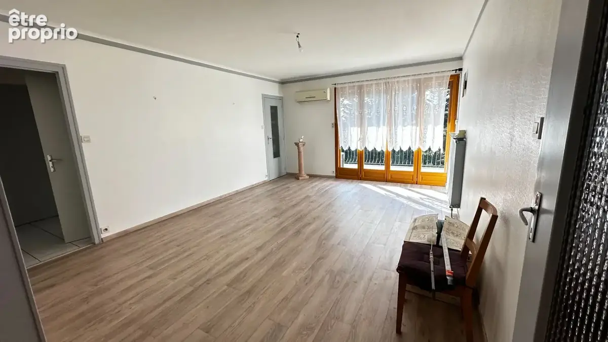 Maison Luzinay 6 pièce(s) 159.13 m2 - photo 3