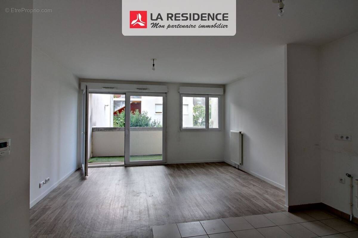 Appartement à LES MUREAUX