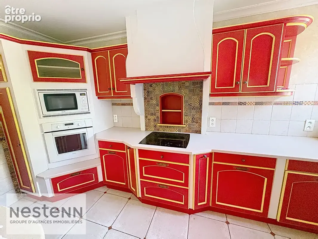 Ensemble immobilier à vendre à Challans Maison 4 Chambres et 2 locaux commerciaux - photo 9