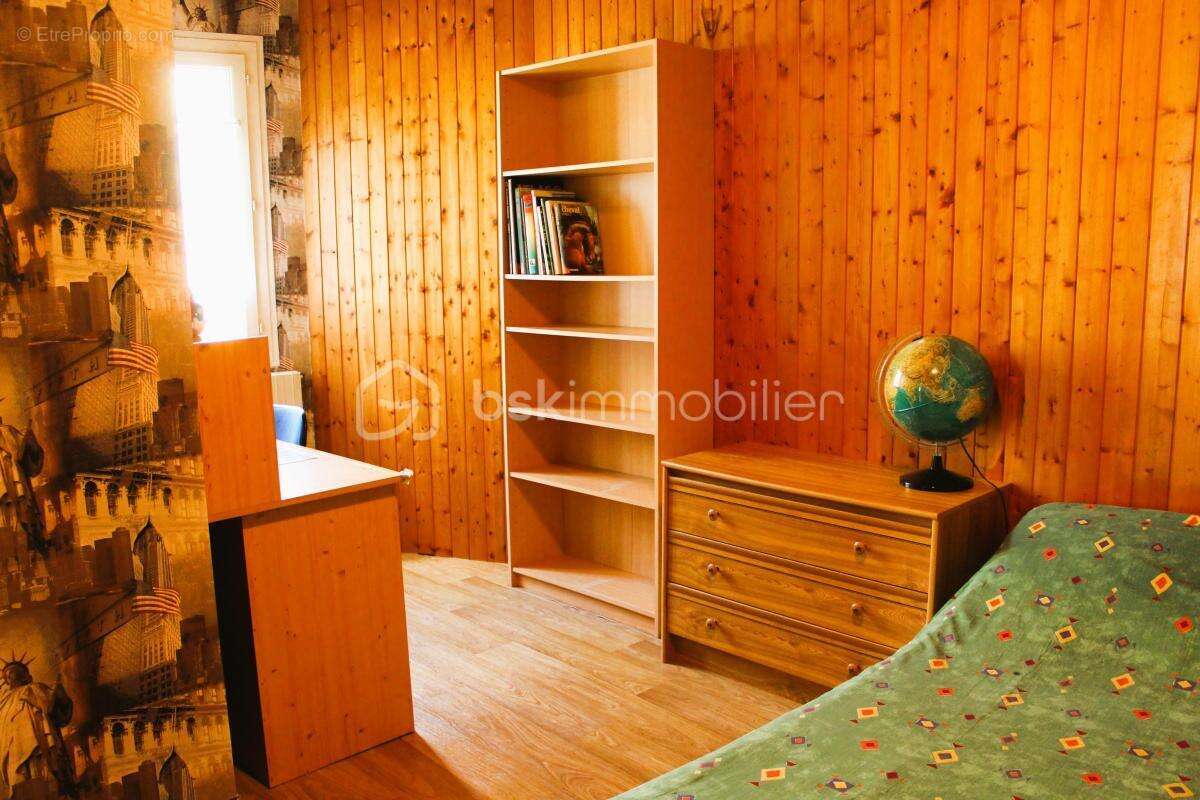 St honore - hameau de tors - maison de 88m²  - 3 chambres - salon - cuisine - sous sol complet avec garages - photo 11