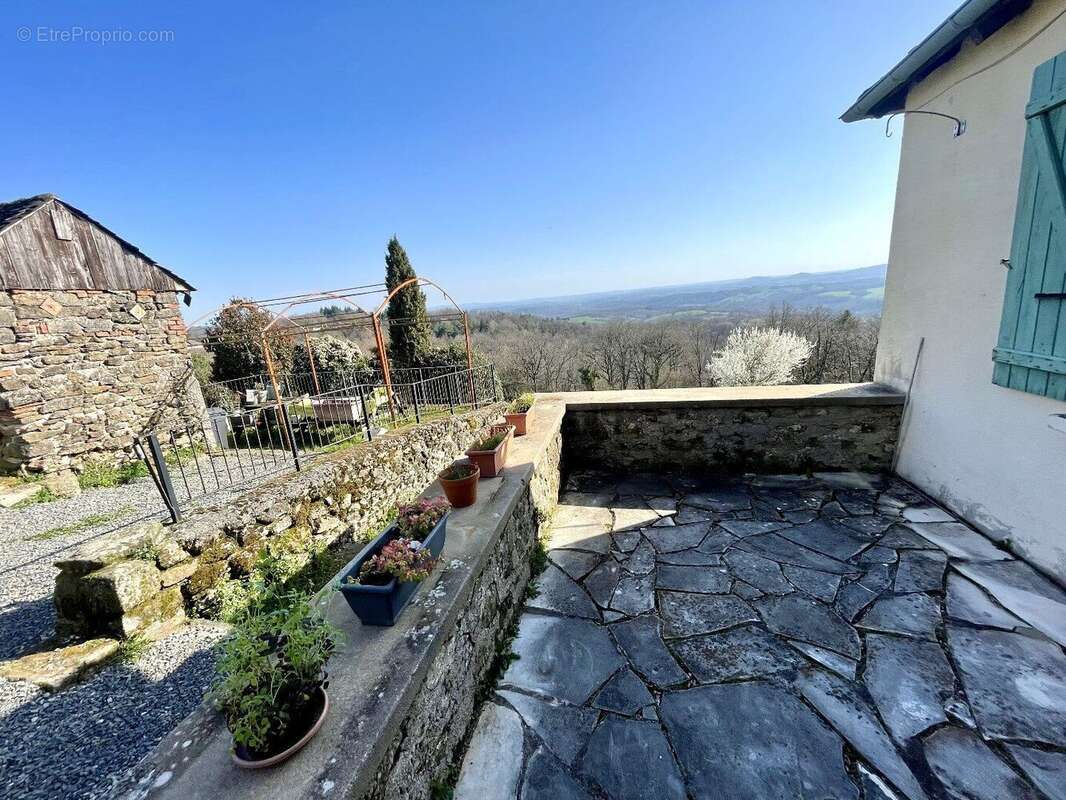 Maison à LASCAUX