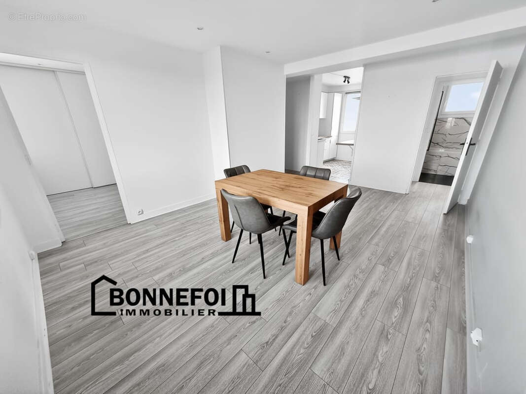 Appartement à CHAMPIGNY-SUR-MARNE
