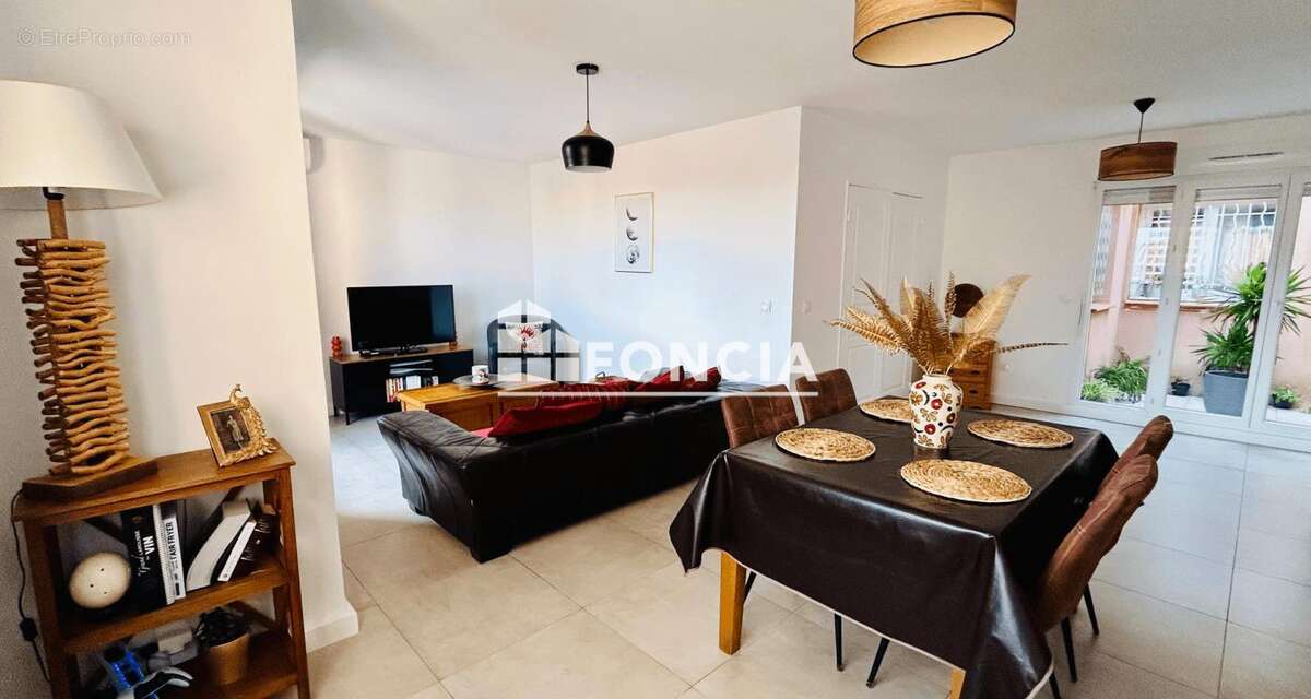 Maison à ROQUEBRUNE-SUR-ARGENS