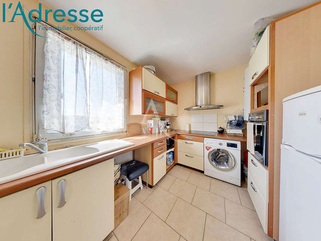 Appartement Noisiel 4 pièce(s) 81.42  m2 - photo 3