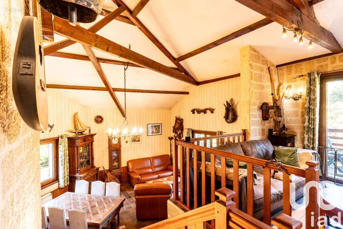 Photo 6 - Maison à SAINT-GENEST-LERPT