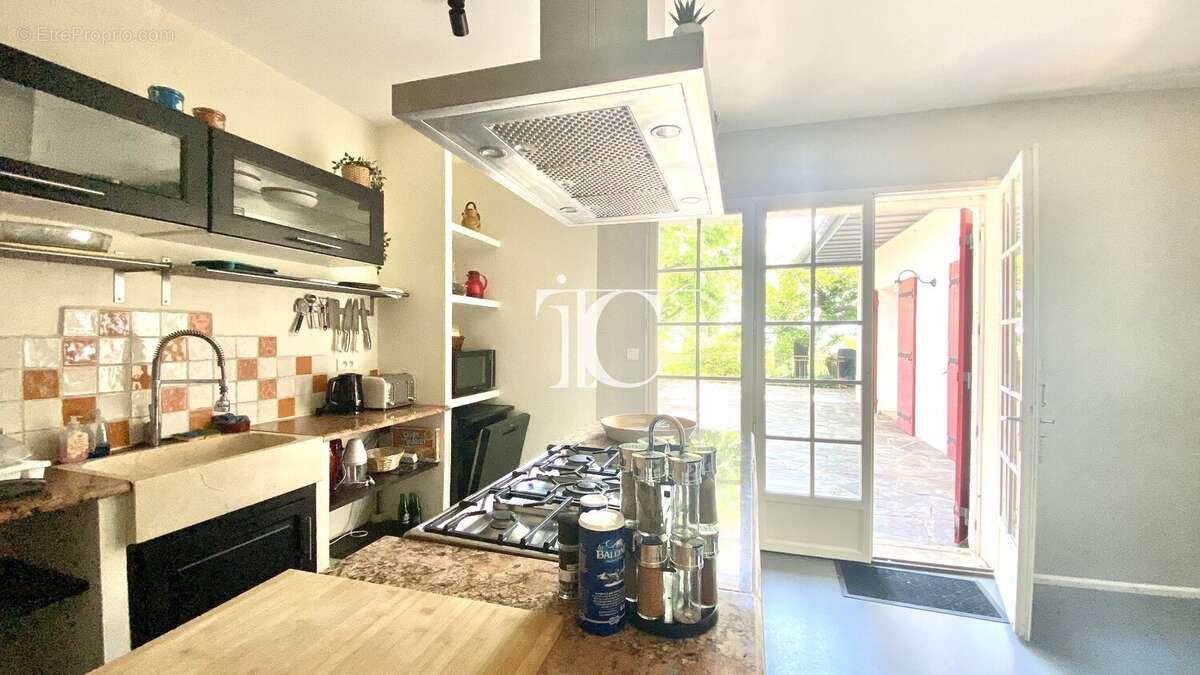 Maison à SAINT-AMBROIX