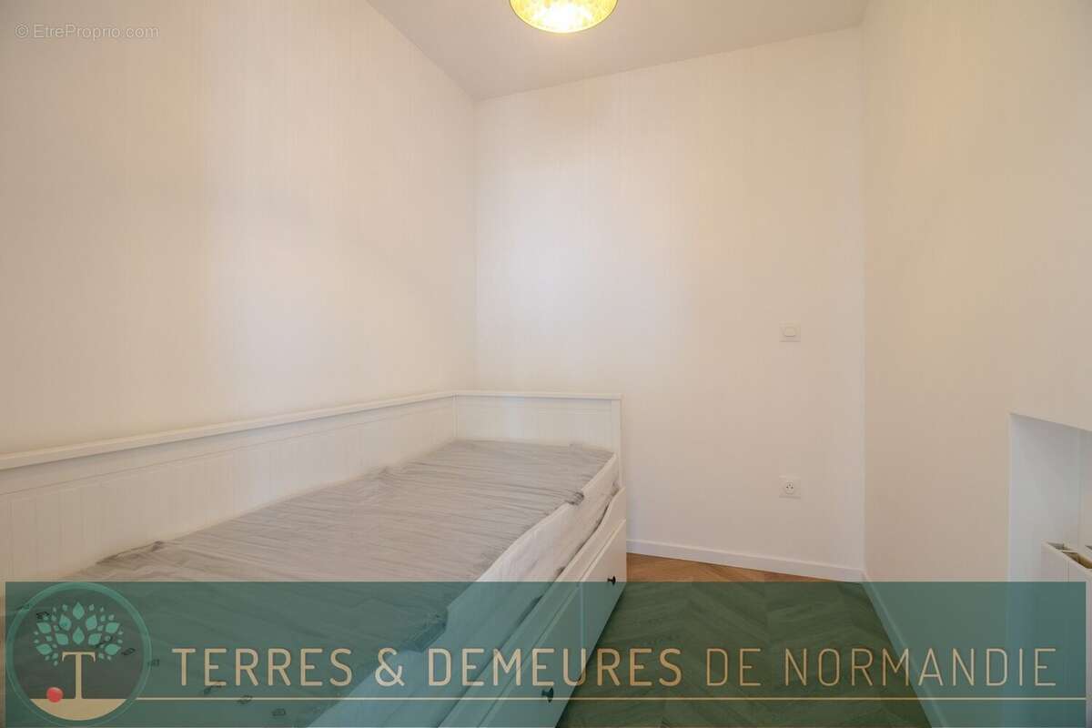 Dieppe Front de Mer  Appartement de 93,25 m² avec Vue Mer et Jardinet, à 5 Minutes du Centre-Ville - photo 7