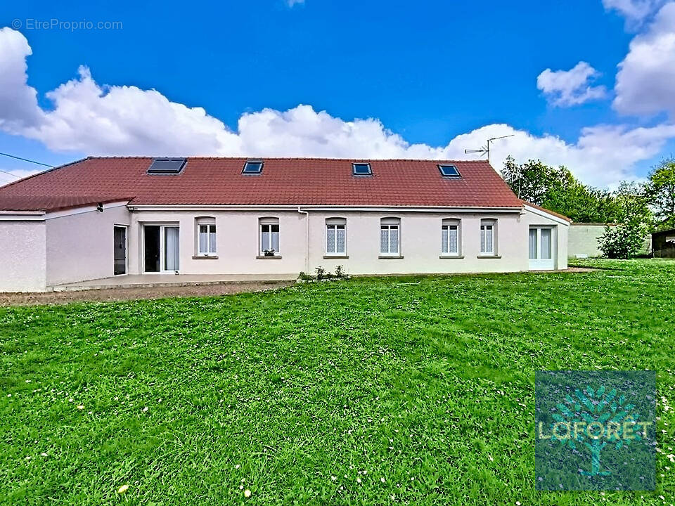Maison à OISY