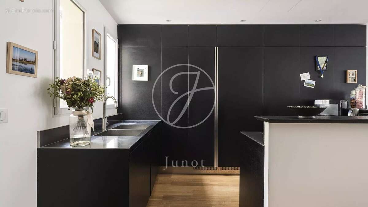 Appartement à PARIS-6E