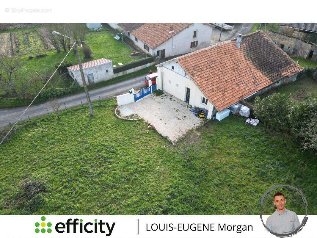 Maison à SOMMIERES-DU-CLAIN