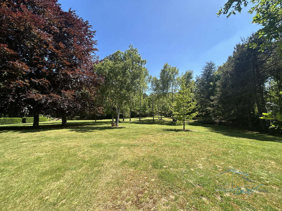 Maison à JANVILLE-SUR-JUINE