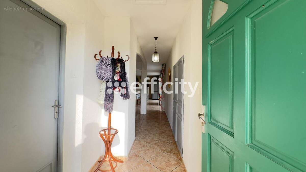 Maison à SERNHAC