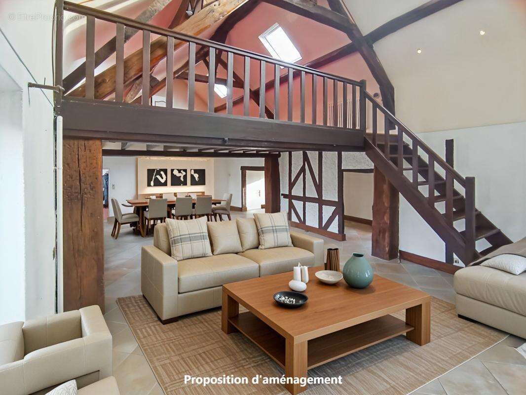 Maison à MARCILLY-EN-VILLETTE