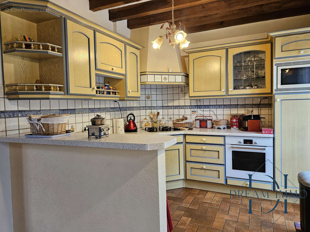 cuisine aménagée - Maison à GASNY