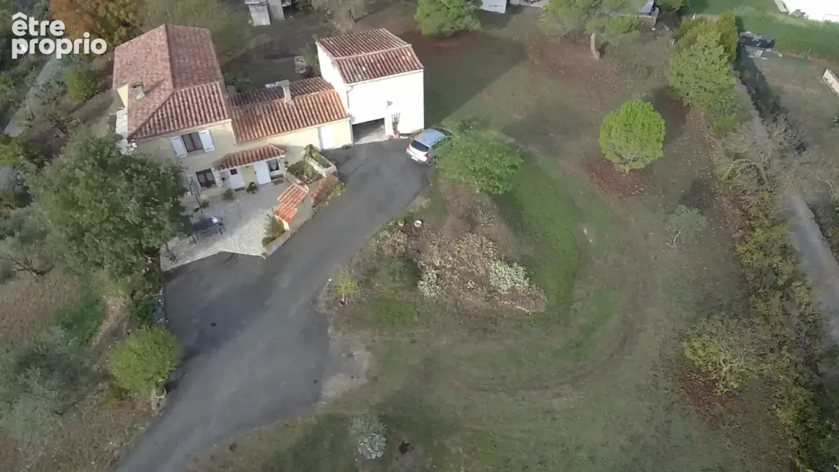 Limoux - Villa de 142m2 habitable avec garage et dépendances - photo 2