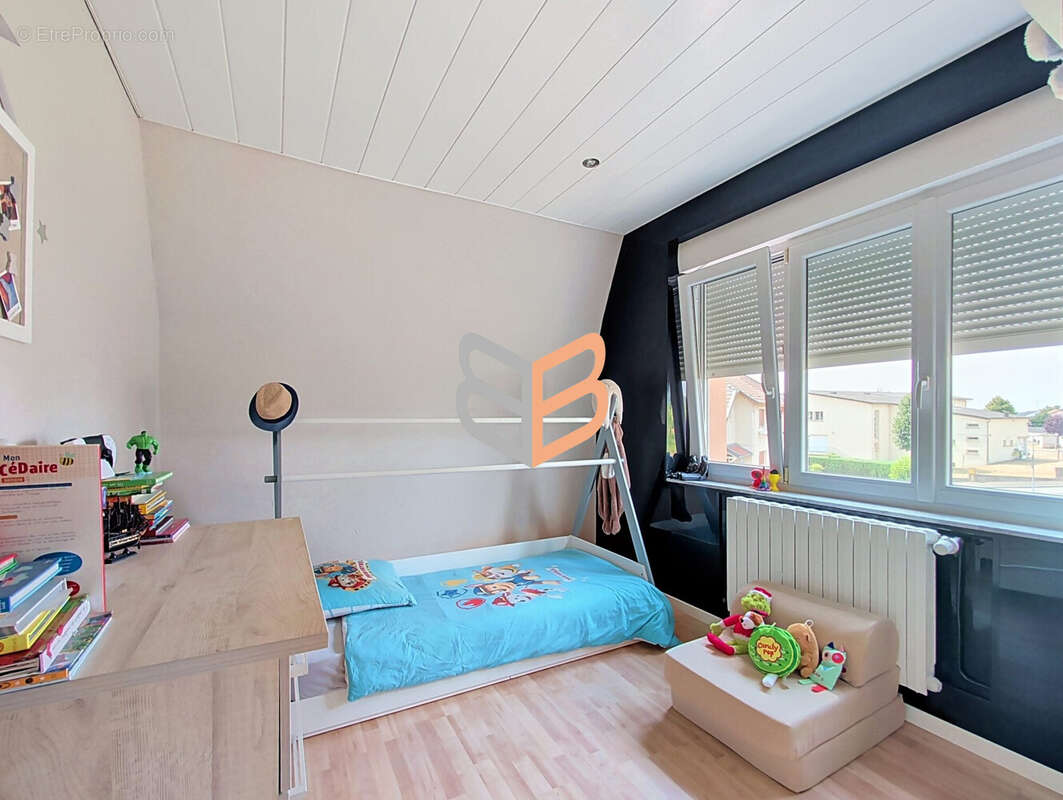 Maison 104 m² à Tressange  - photo 7