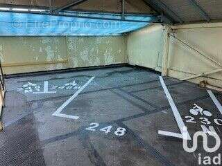 Photo 8 - Parking à SAINT-ETIENNE