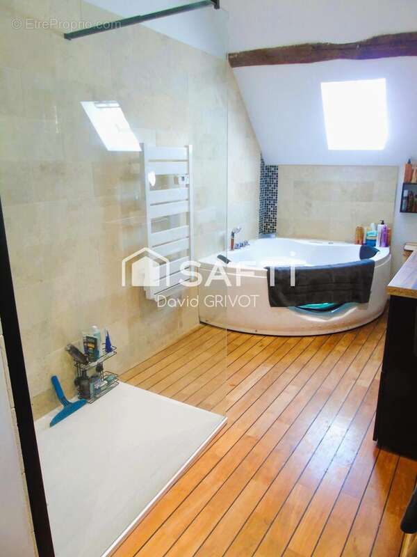 Maison 343 m² à Foulangues  - photo 6
