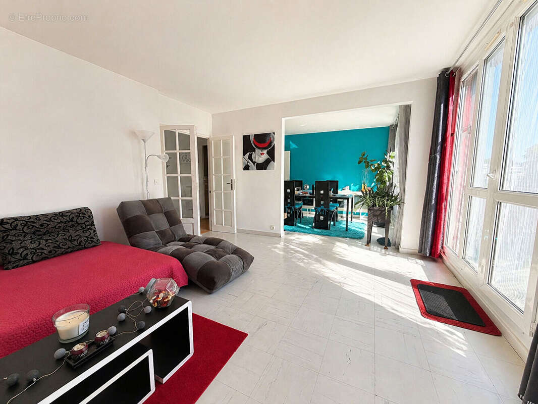 Appartement à SAINT-MICHEL-SUR-ORGE