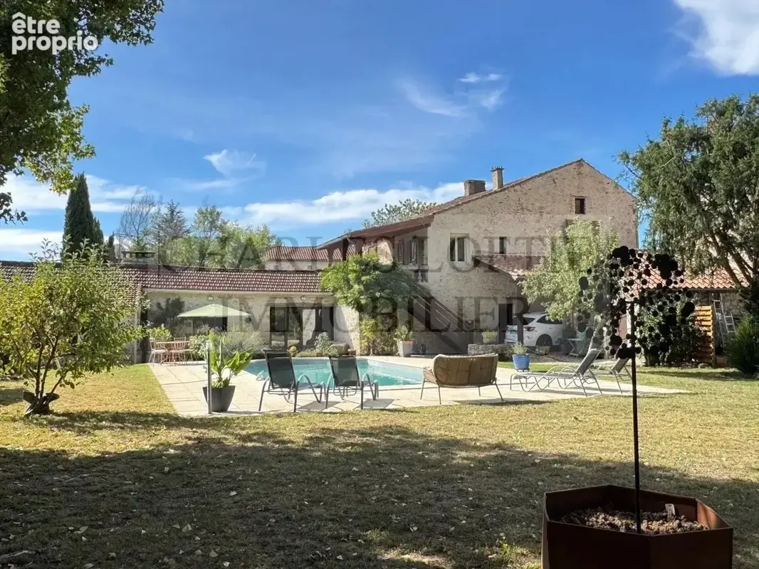 Superbe maison en pierre, piscine sur terrain de 1378 m² - photo 20