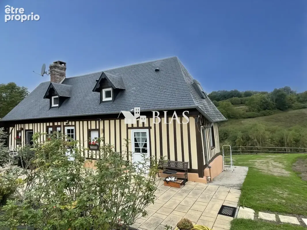 Maison à COURTONNE-LES-DEUX-EGLISES