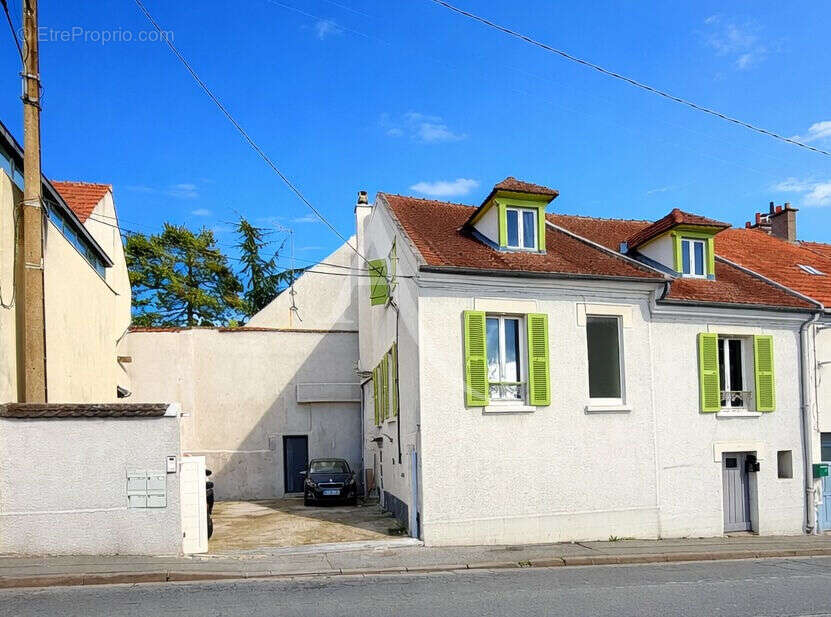 Appartement à THORIGNY-SUR-MARNE