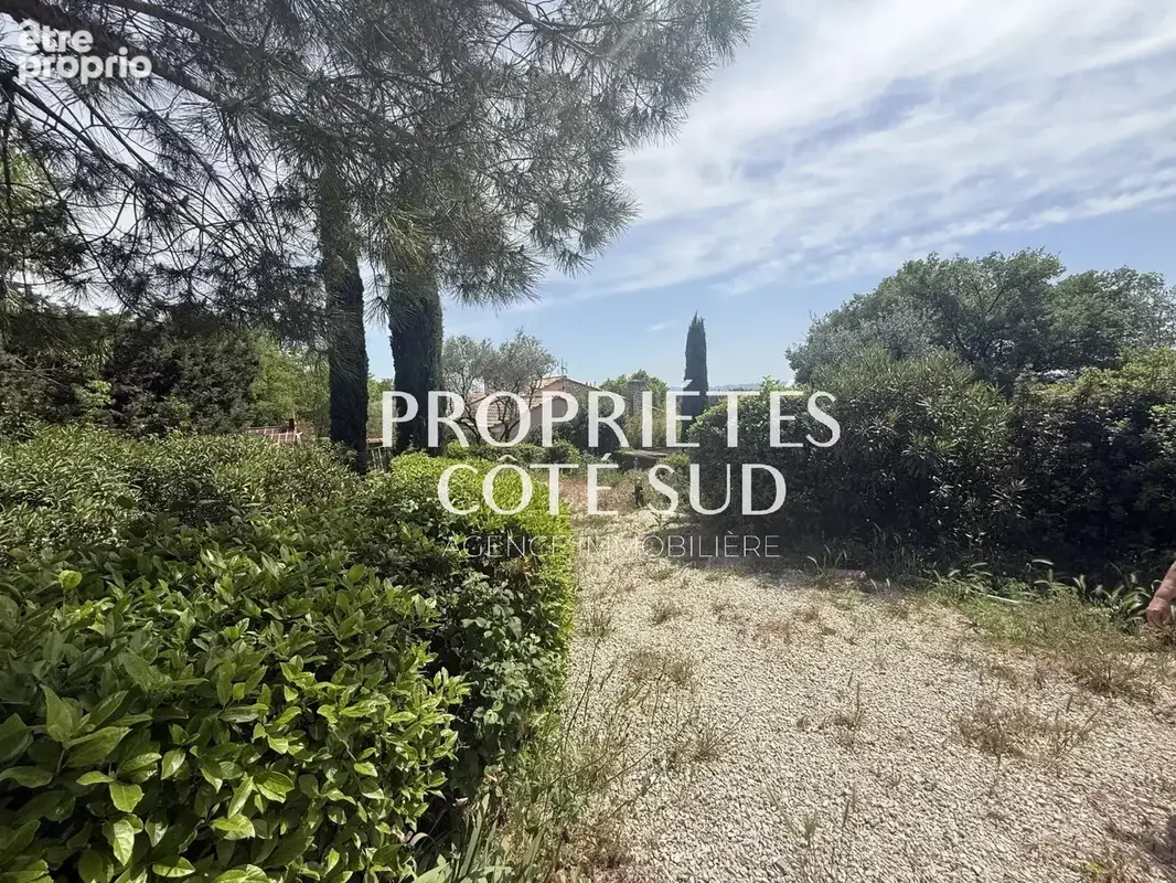 Terrain constructible avec maison de 60 m2 sur parcelle 1091 m2 - photo 2