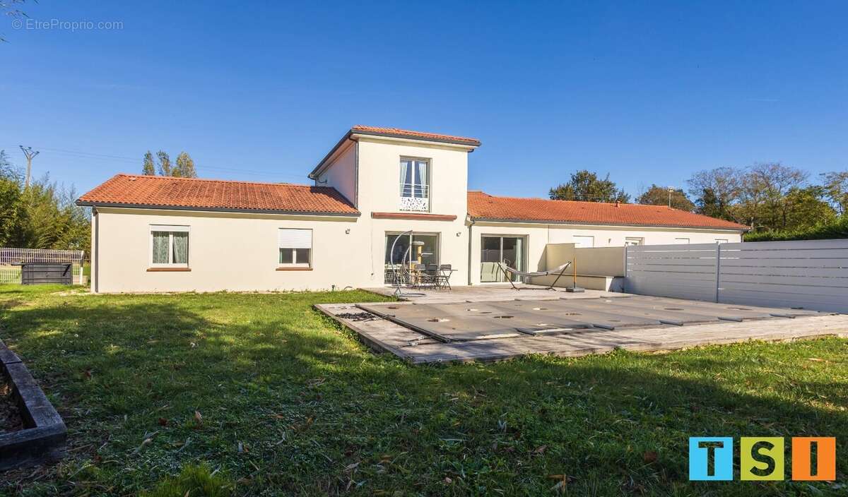 Maison à MARTRES-TOLOSANE