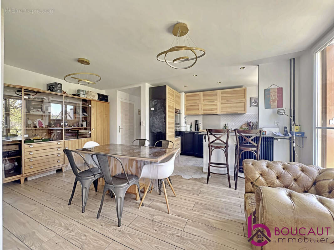 Appartement à LE PLESSIS-ROBINSON