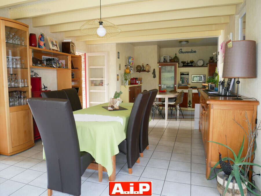 Maison à NUEIL-LES-AUBIERS