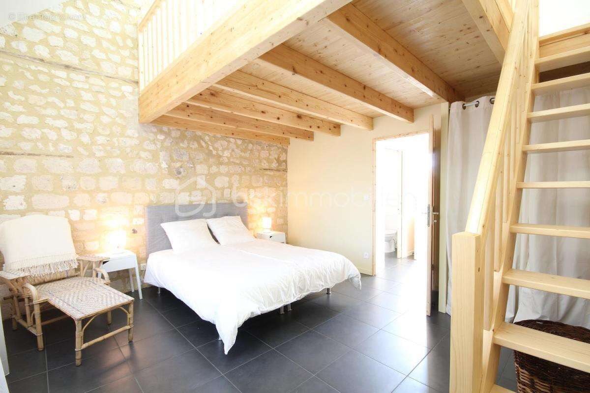 Maison à BOURG-ACHARD