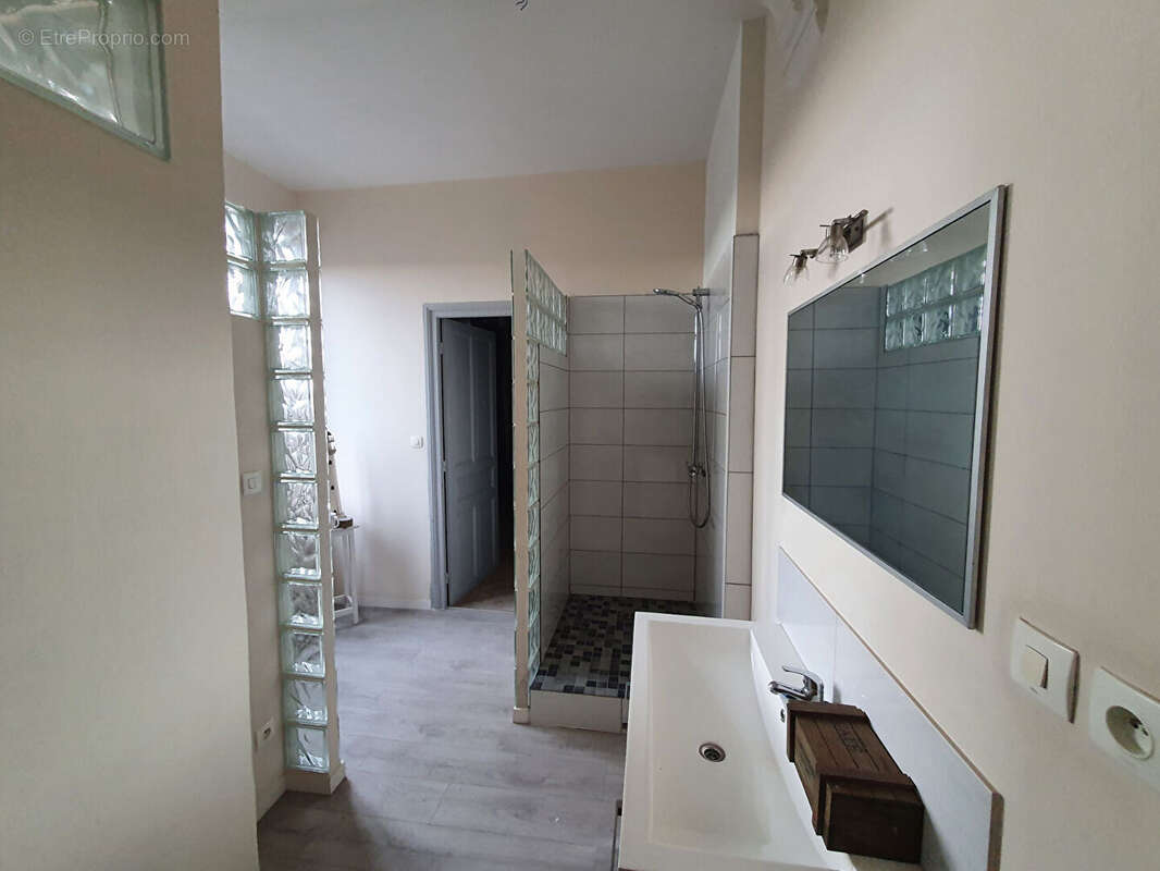 Appartement à SAINT-QUENTIN