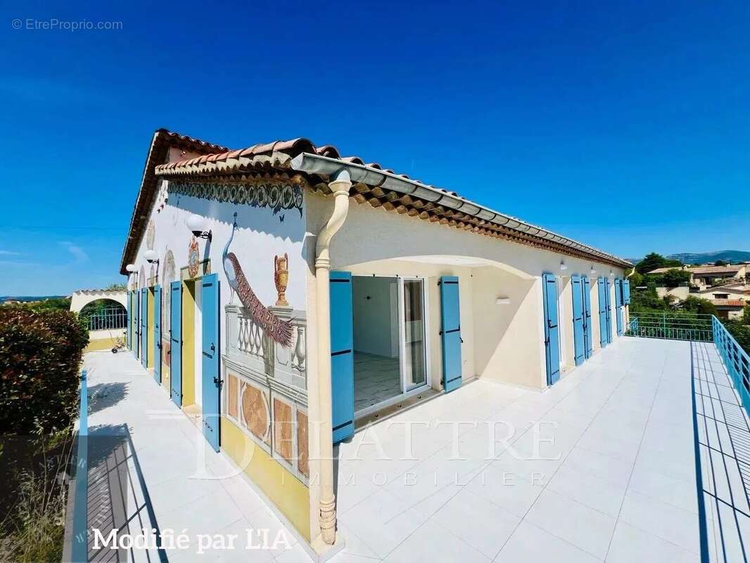 Appartement à SAINT-LAURENT-DU-VAR