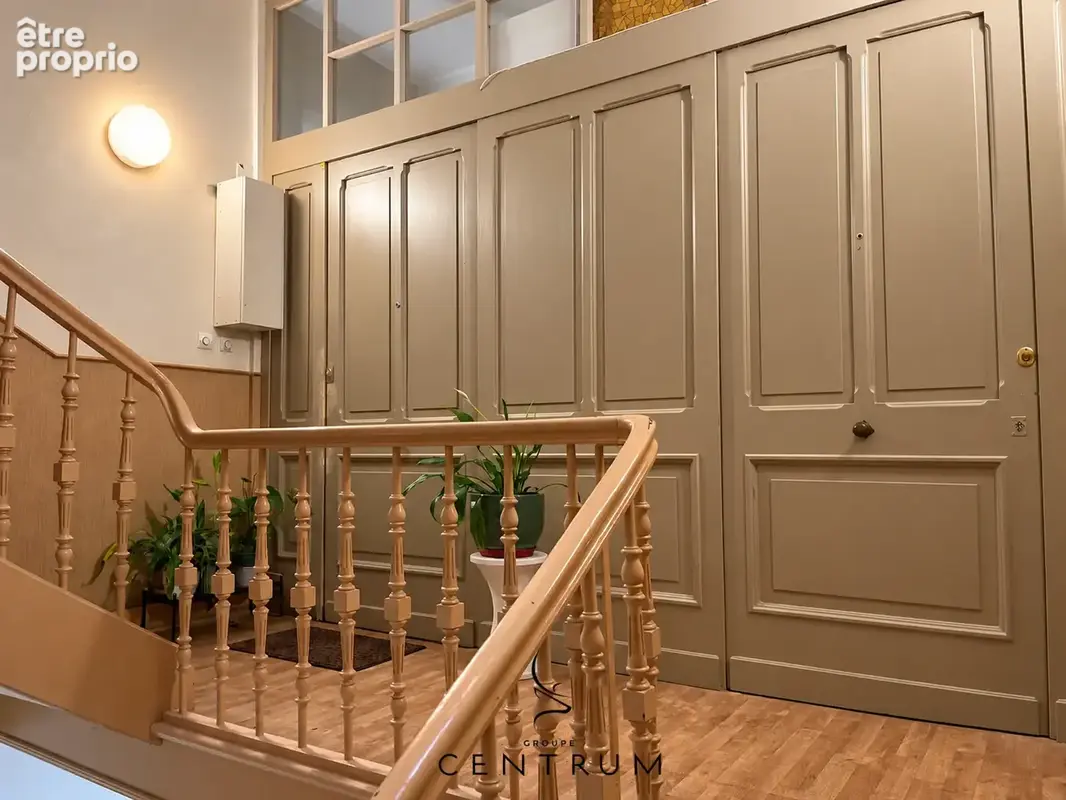 Appartement de caractère   78 m2   2 chambres   Gare à pied - photo 3