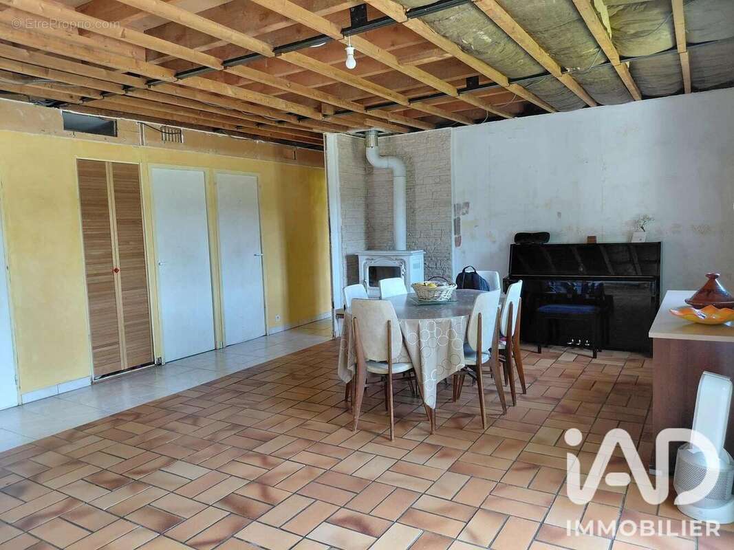 Maison 101 m² à Ymeray  - photo 9