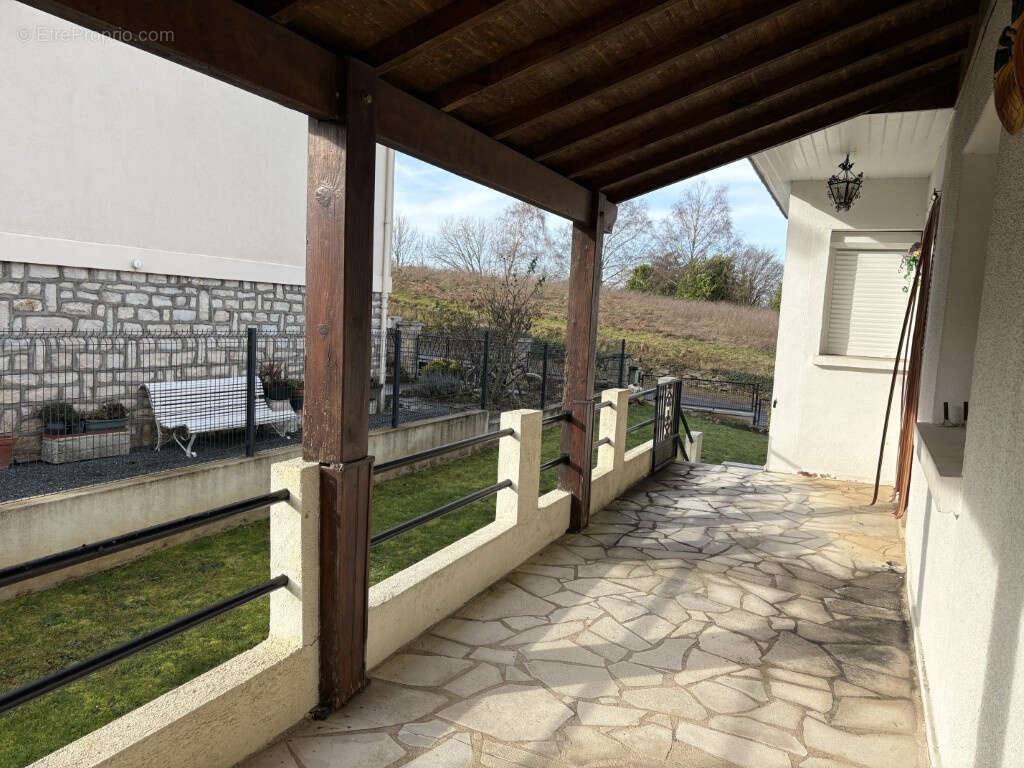 Maison à ARNAC-POMPADOUR