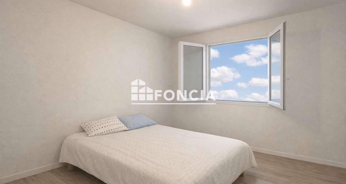 GARIDECH - Maison T4 de 85m² avec jardin et garage - Proche gare et autoroute - 218 500€ - photo 4