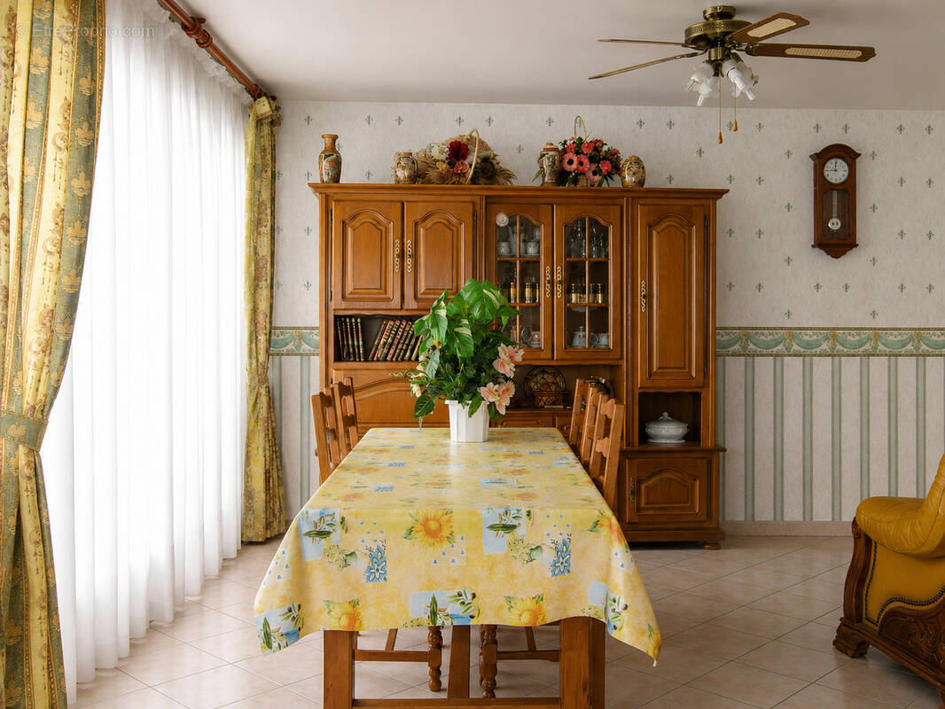 Appartement à SAINT-ETIENNE