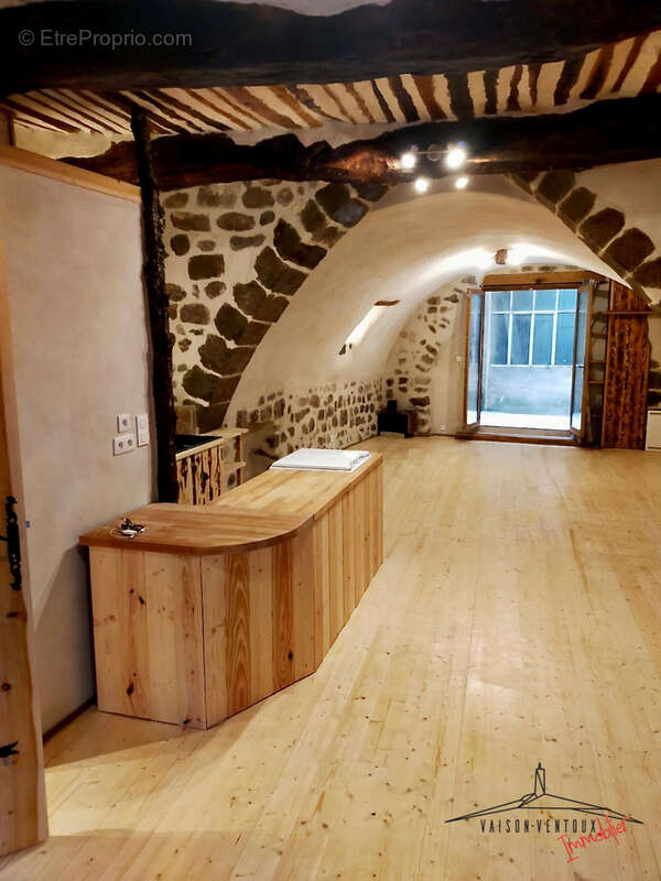 Appartement à BUIS-LES-BARONNIES