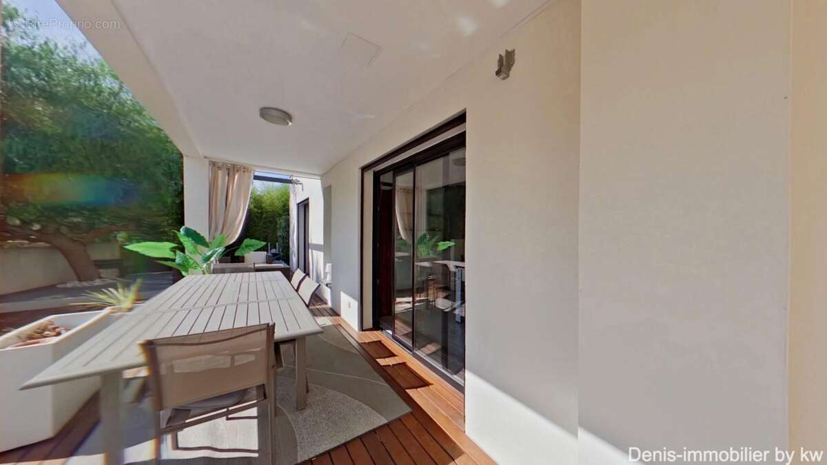 Maison à VILLENEUVE-DE-LA-RAHO